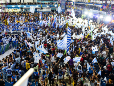 Final Samba-enredo Beija-Flor