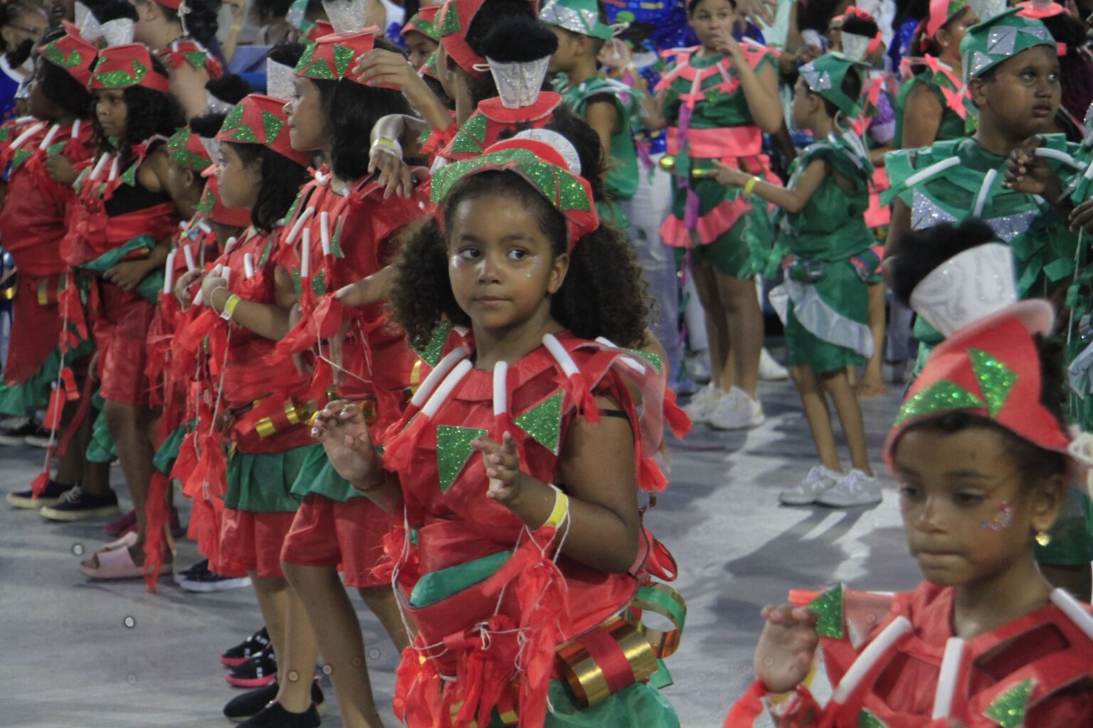 PROGRAMAÇÃO DESFILES MIRINS