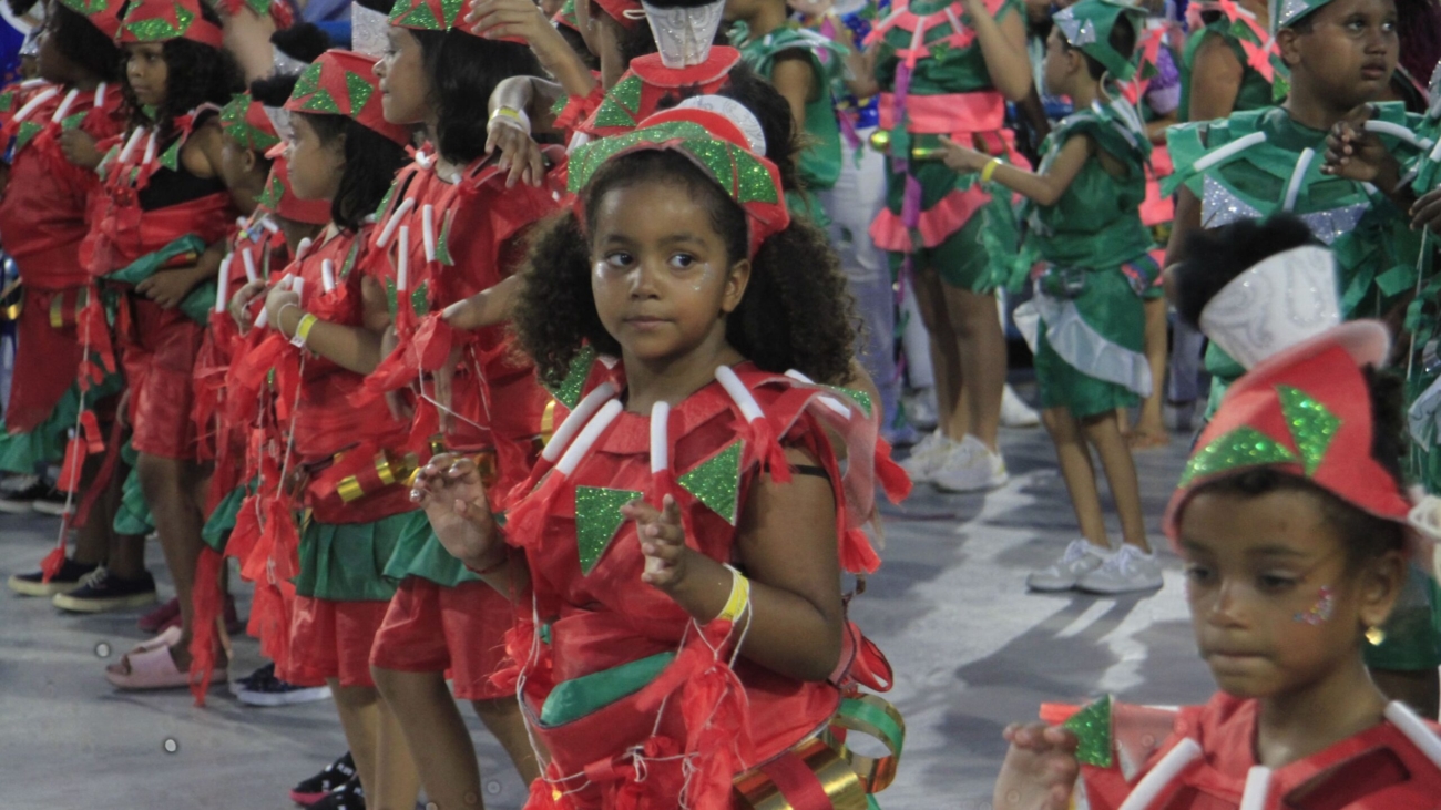 PROGRAMAÇÃO DESFILES MIRINS